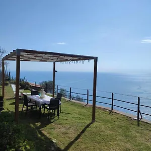 Casa vacanze Casa A Picco Sul Mare 5 Terre, Campiglia (Liguria)